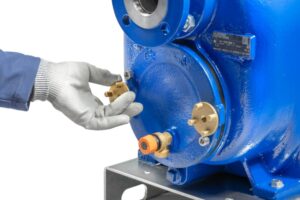 Self priming st-r pump